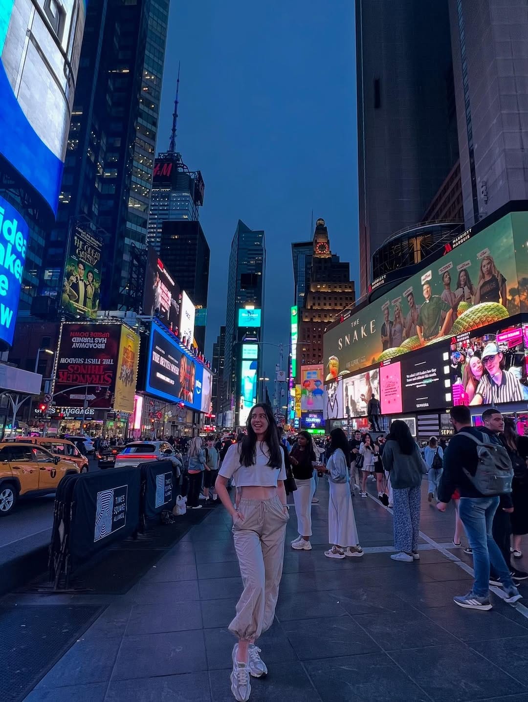 Post 8 by Helena 🍟 on Instagram (carousel)