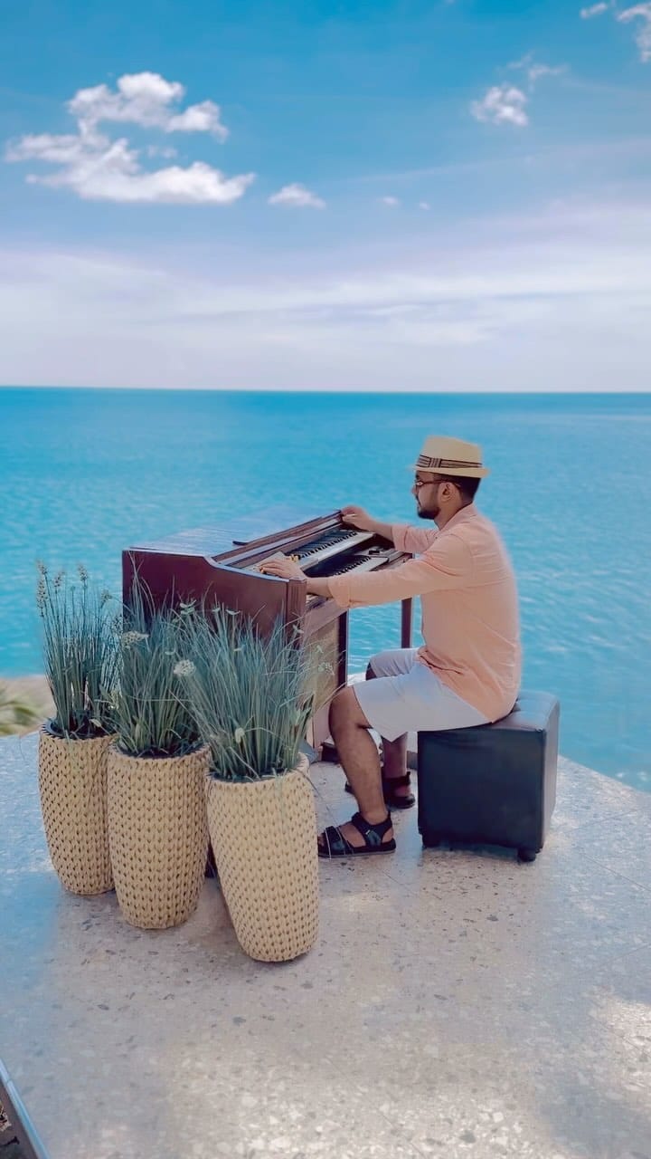 Post 9 by MUSAAB  | مصعب المصعبي on Instagram (video)