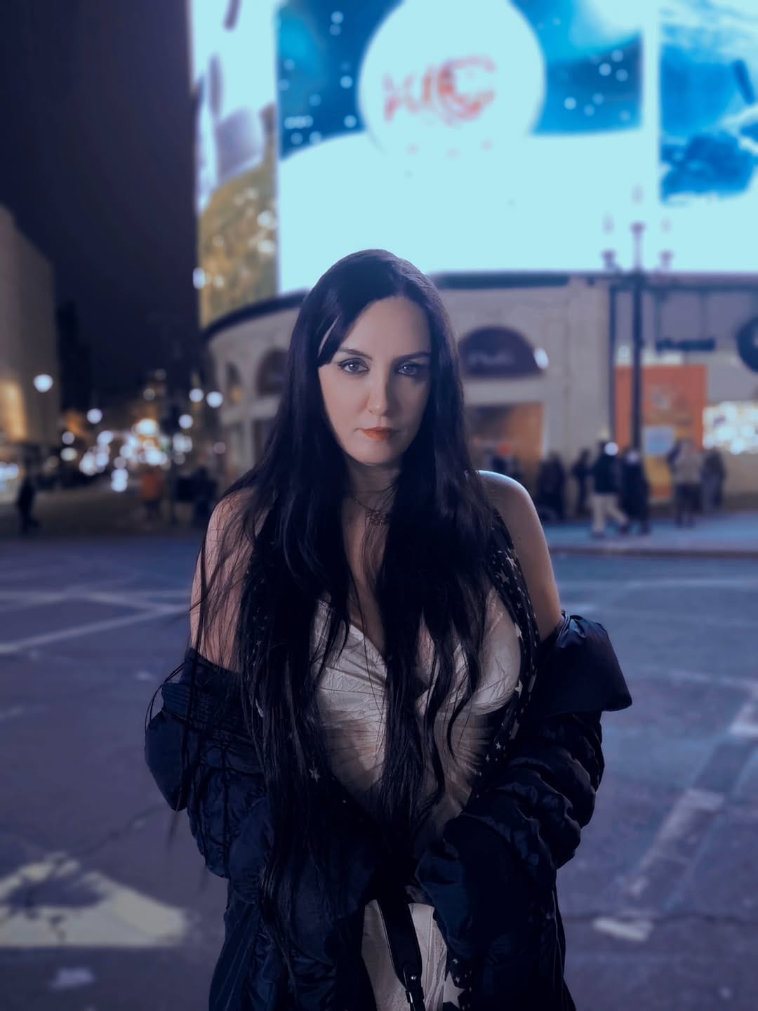 Post 6 by Paola Bi on Instagram (image)