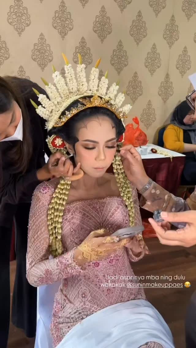 Post 8 by suninpaes on Instagram (video)