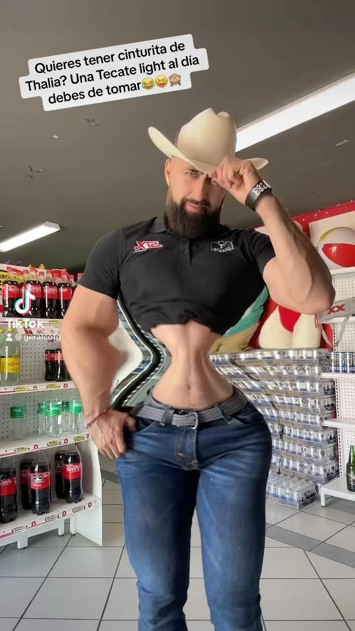 Post 8 by Gerardo Corrales| MRCrudo on Instagram (video)