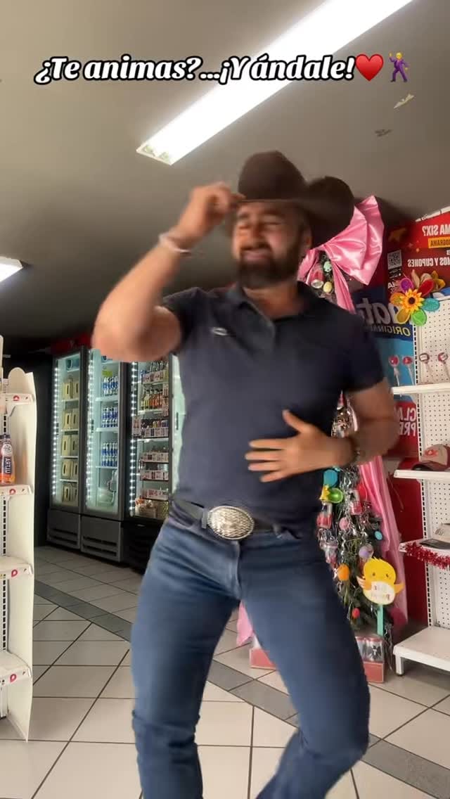 Post 5 by Gerardo Corrales| MRCrudo on Instagram (video)