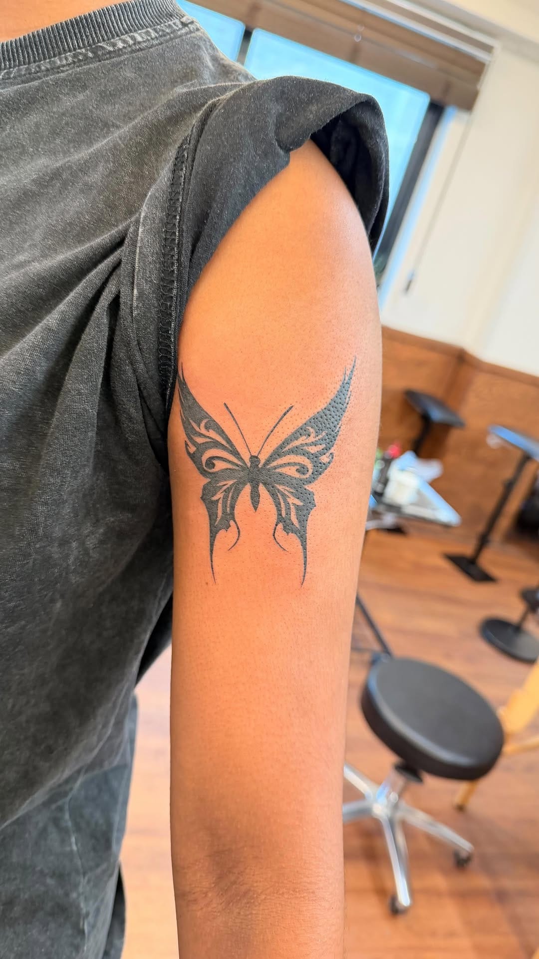 Post 1 by Andy | Fineline tattoo Artist in Hongdae, Seoul, Korea. on Instagram (video)