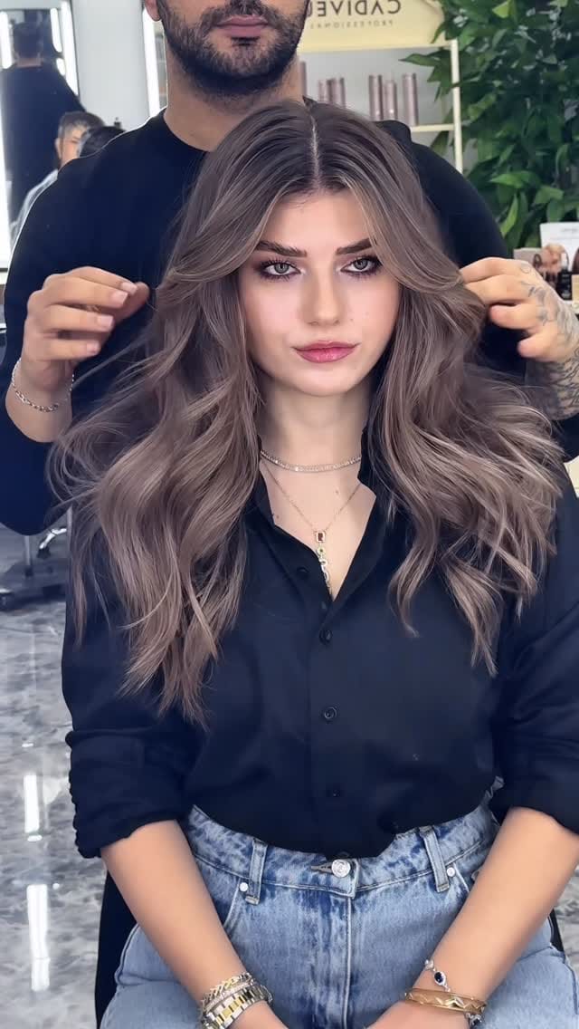 Post 3 by Emir İlhan on Instagram (video)