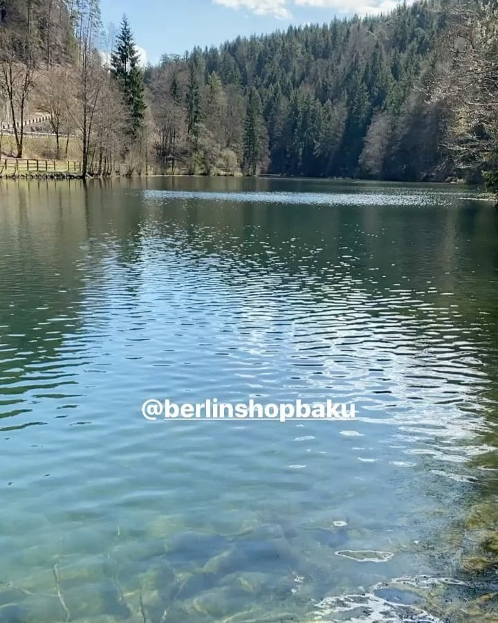 Post 1 by BerlinShopBaku on Instagram (video)