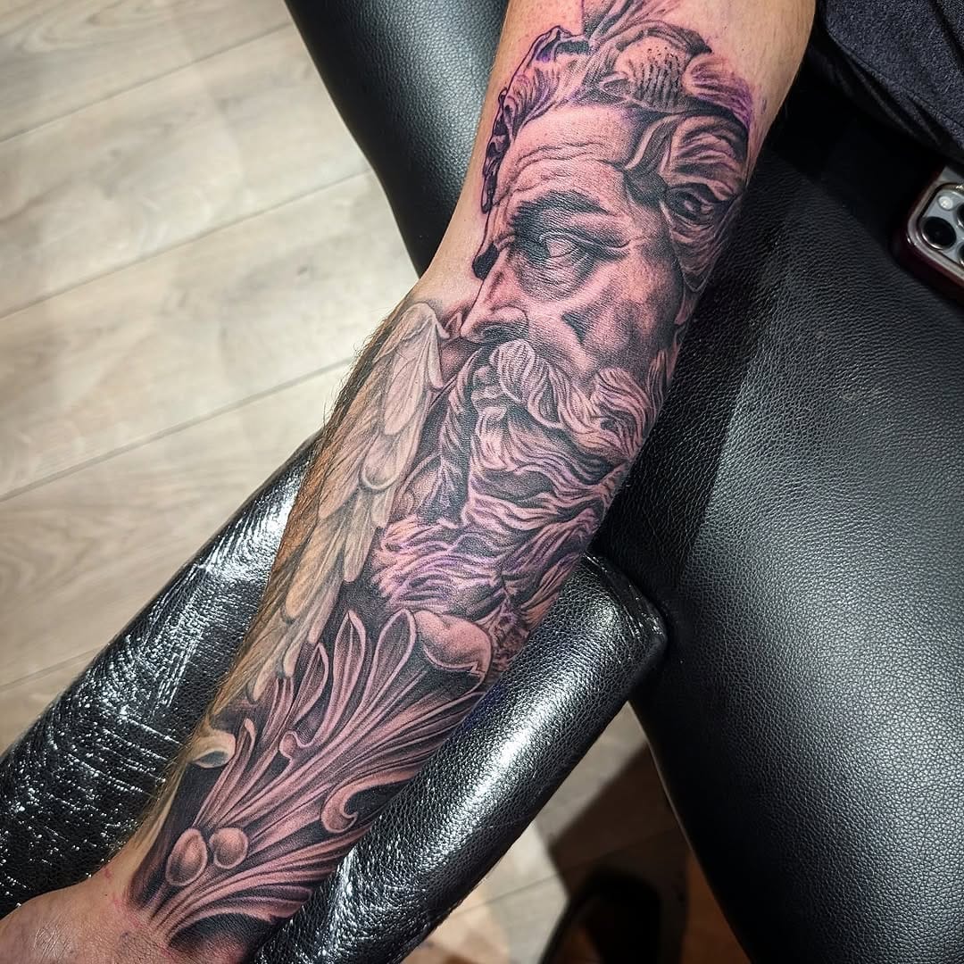 Post 7 by Taran Staveley on Instagram (image)