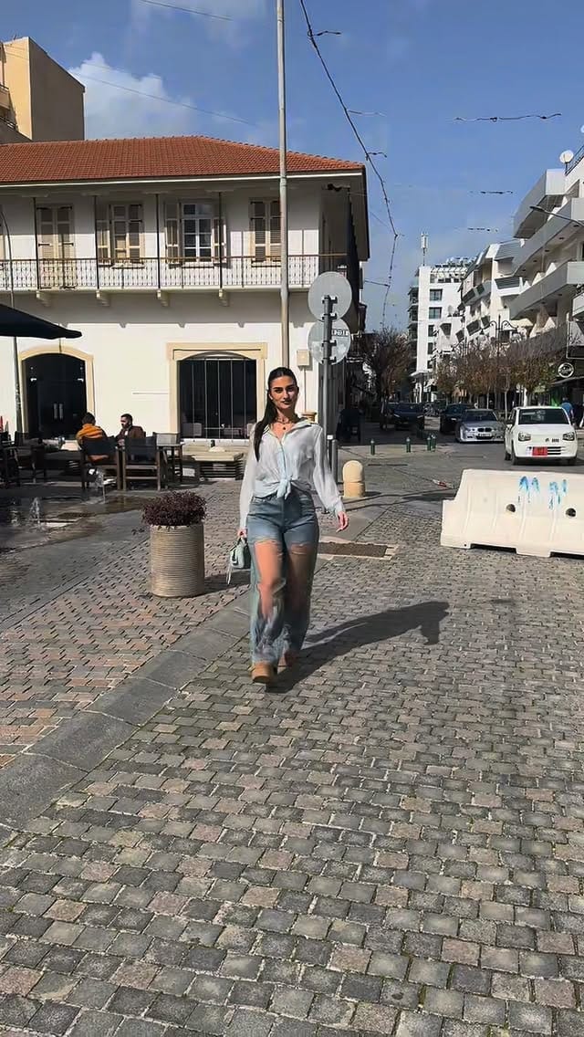 Post 5 by Placci Online on Instagram (video)