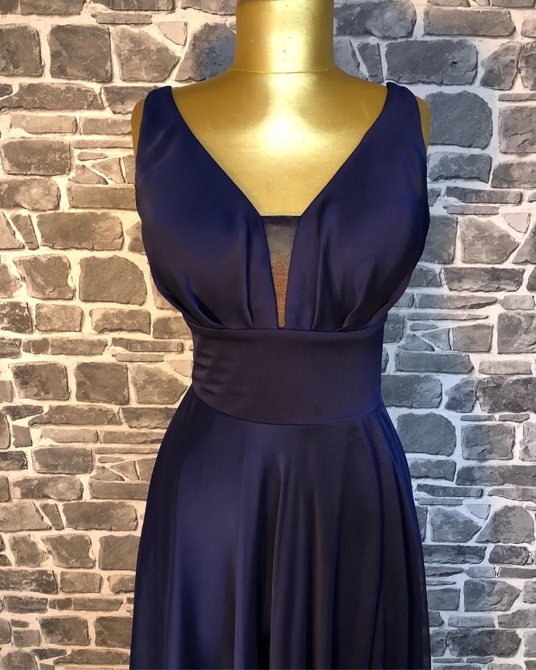 Post 4 by MERZÂ ®️ Online Shop Dresses on Instagram (carousel)
