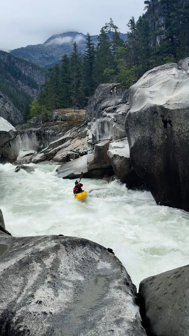 Post 2 by Lucas Quintero on Instagram (video)