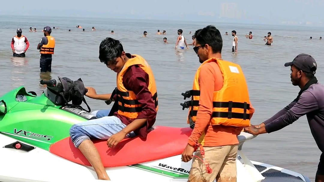 Post 1 by Mohsin Ahmad on Instagram (video)