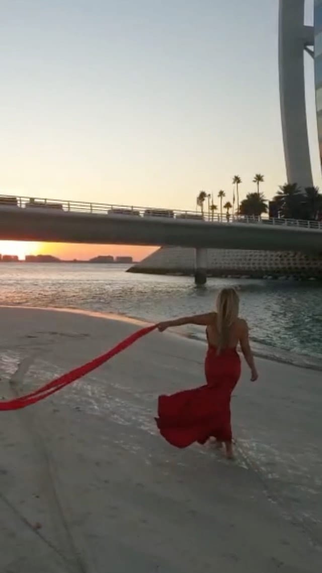 Post 9 by مسك وعنبر on Instagram (video)