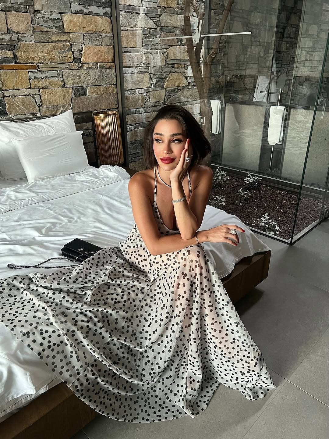 Post 9 by Seda Han Gencebay on Instagram (carousel)