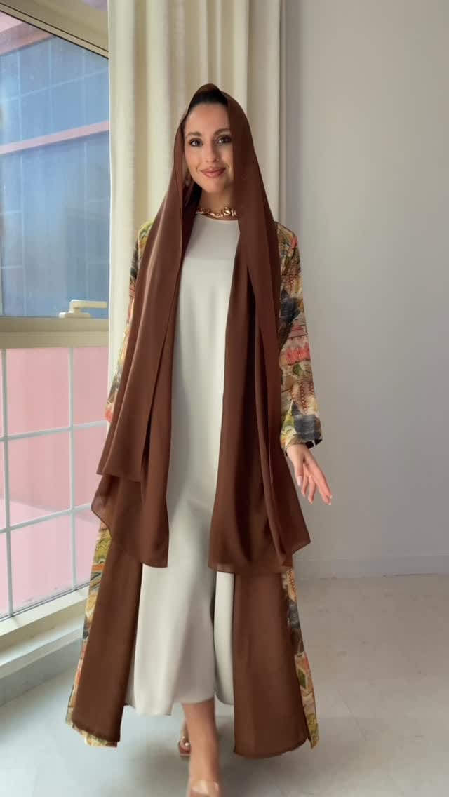 Post 2 by Hedb Collection | Abaya on Instagram (video)