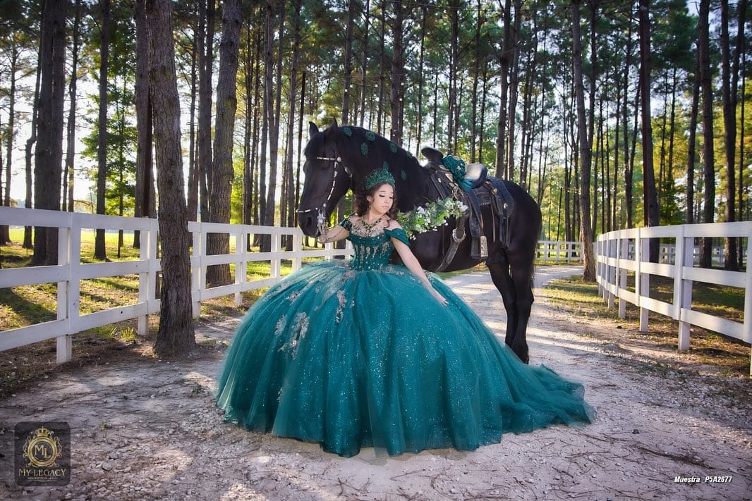 Post 8 by Houston Tx Mua & Hairstylist on Instagram (carousel)