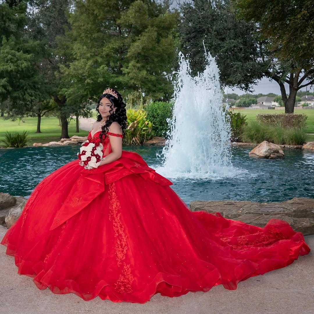 Post 6 by Houston Tx Mua & Hairstylist on Instagram (carousel)