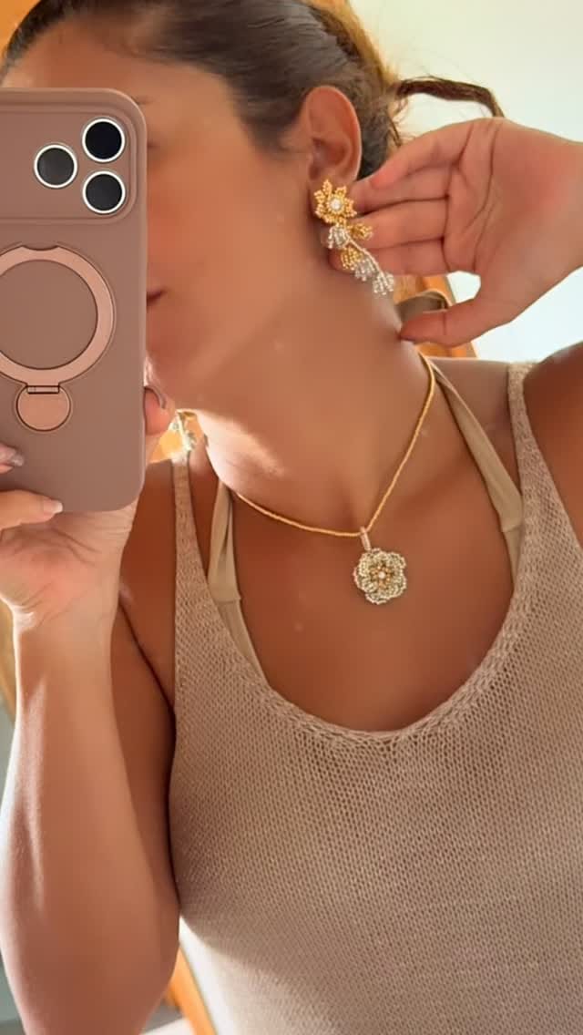 Post 4 by Dekoloving | Accesorios tejidos on Instagram (video)