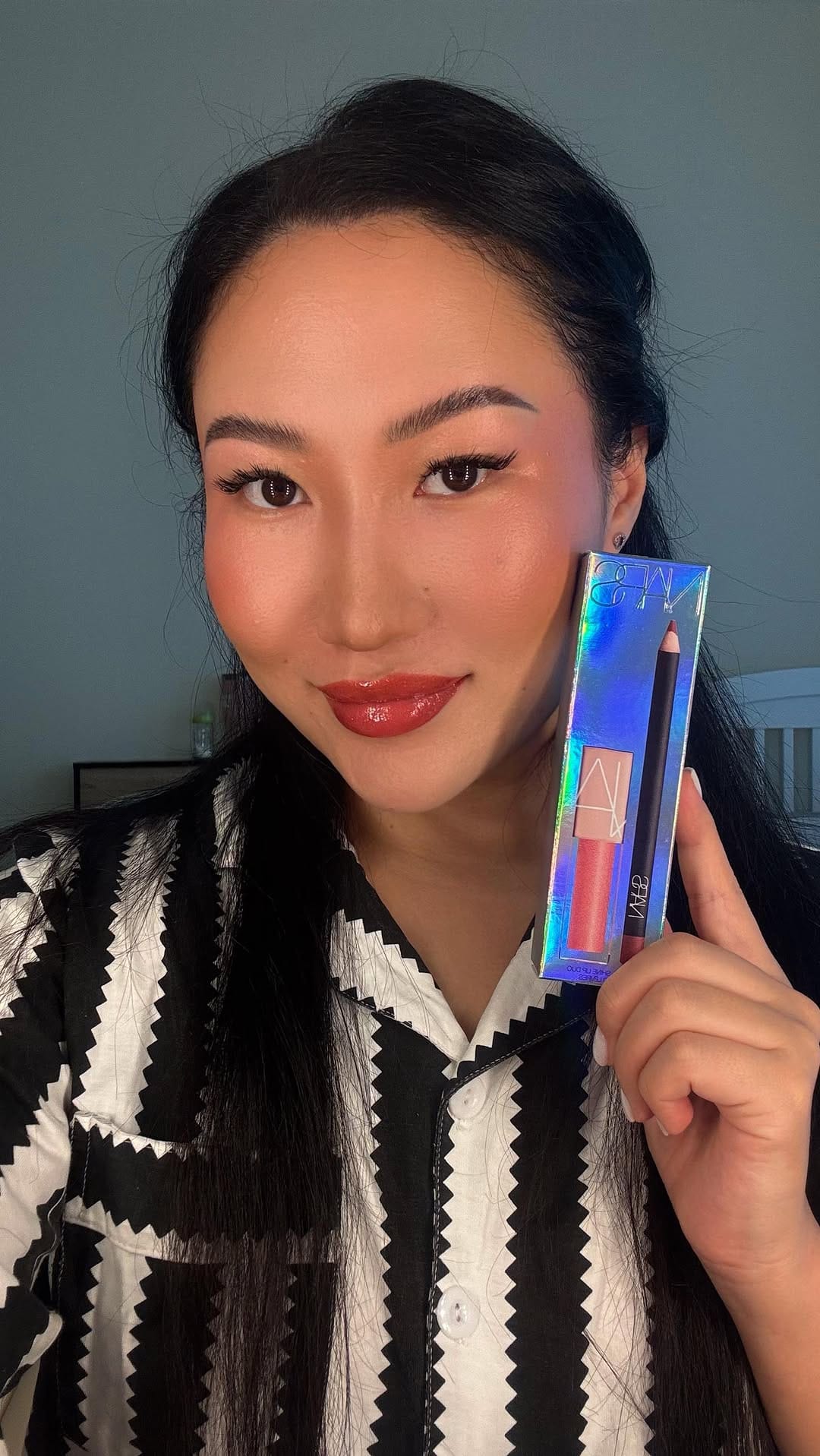 Post 5 by Makeup Artist In Dubai on Instagram (video)