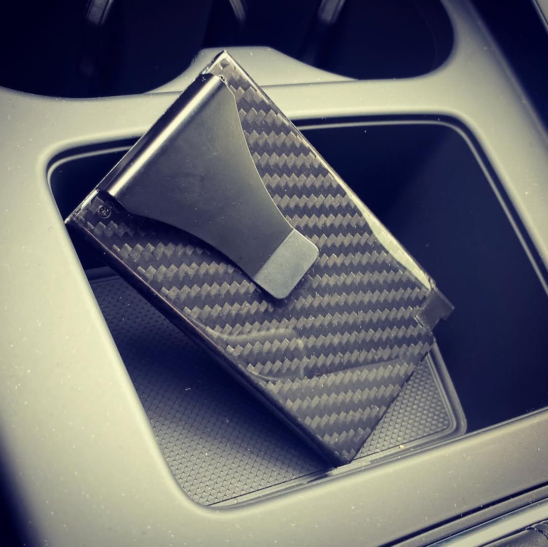 Post 6 by Luxus Carbon - Exclusiveline on Instagram (carousel)