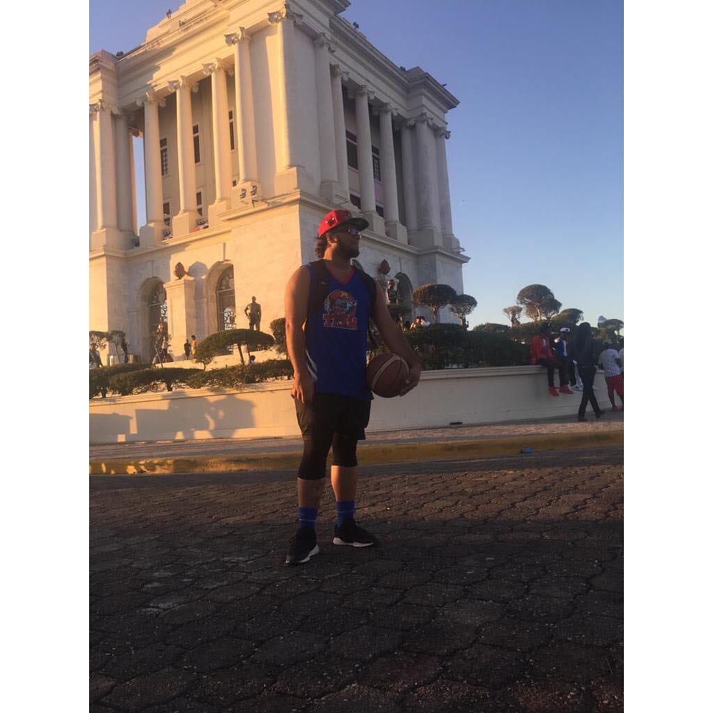 Post 8 by Hector B. Abreu Luna 🇩🇴🇭🇹🇨🇭 on Instagram (carousel)