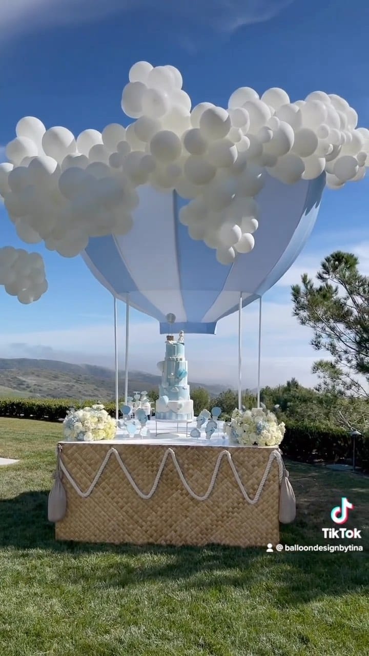 Post 10 by Custom Balloon Event Stylist🎈 on Instagram (video)