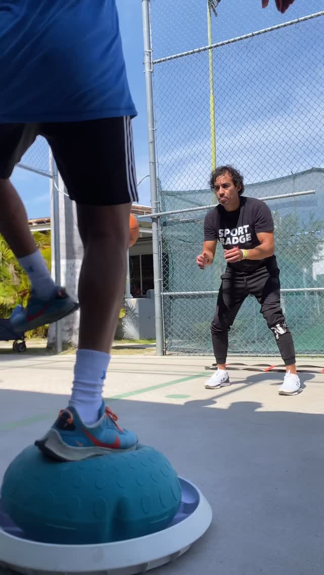 Post 6 by Nyahu Mar on Instagram (video)