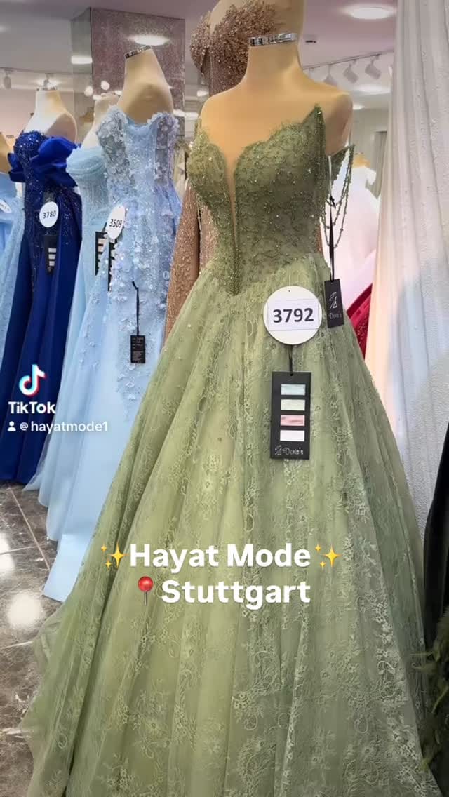 Post 1 by Hayat Mode Braut &Abendmode on Instagram (video)