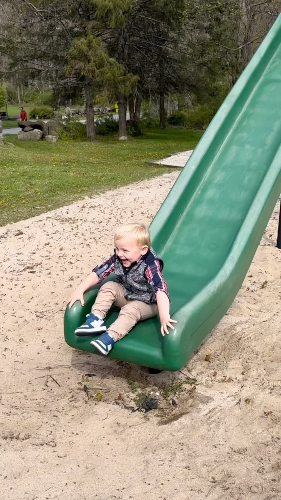Post 6 by LAUREN • MAYBERRY on Instagram (video)