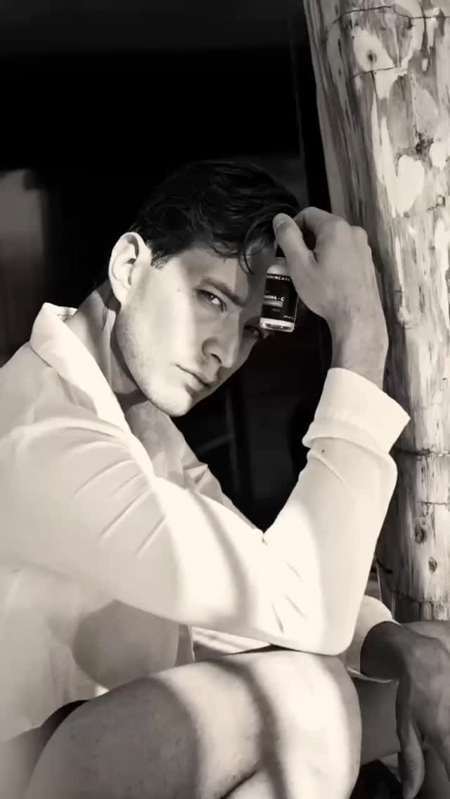 Post 7 by G E R A   D E L G A D I L L O on Instagram (video)