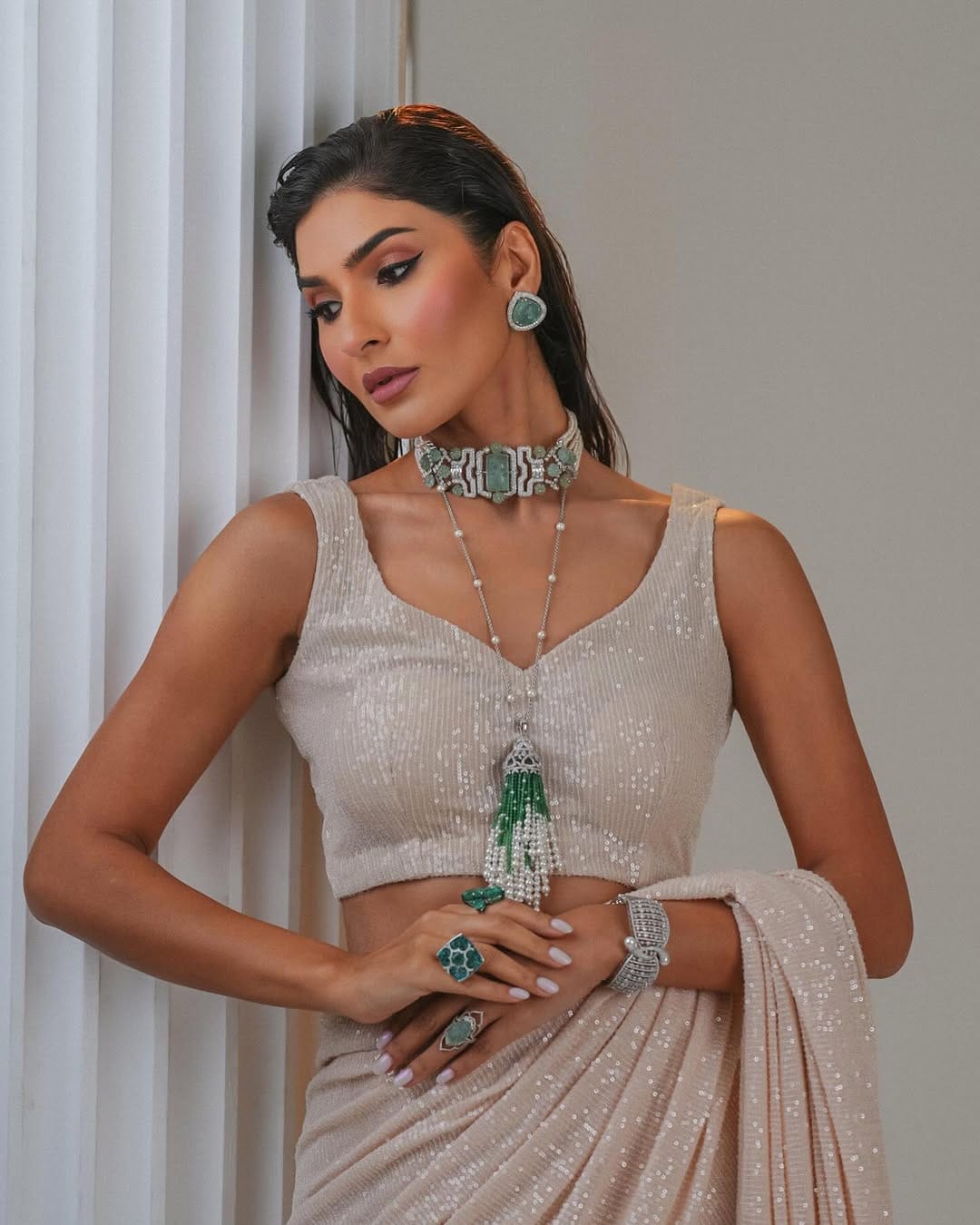 Post 9 by Sanaa Khan | Dubai Makeup Artist on Instagram (carousel)