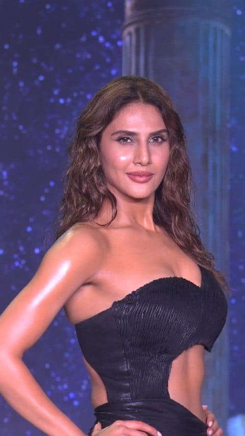 Post 6 by Vivz Fashion School Pvt Ltd on Instagram (video)