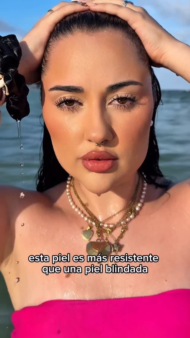Post 10 by Noa Lopez | Maquilladora Madrid on Instagram (video)
