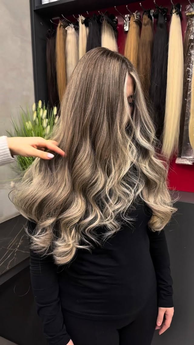 Post 2 by Estetika Hair on Instagram (video)