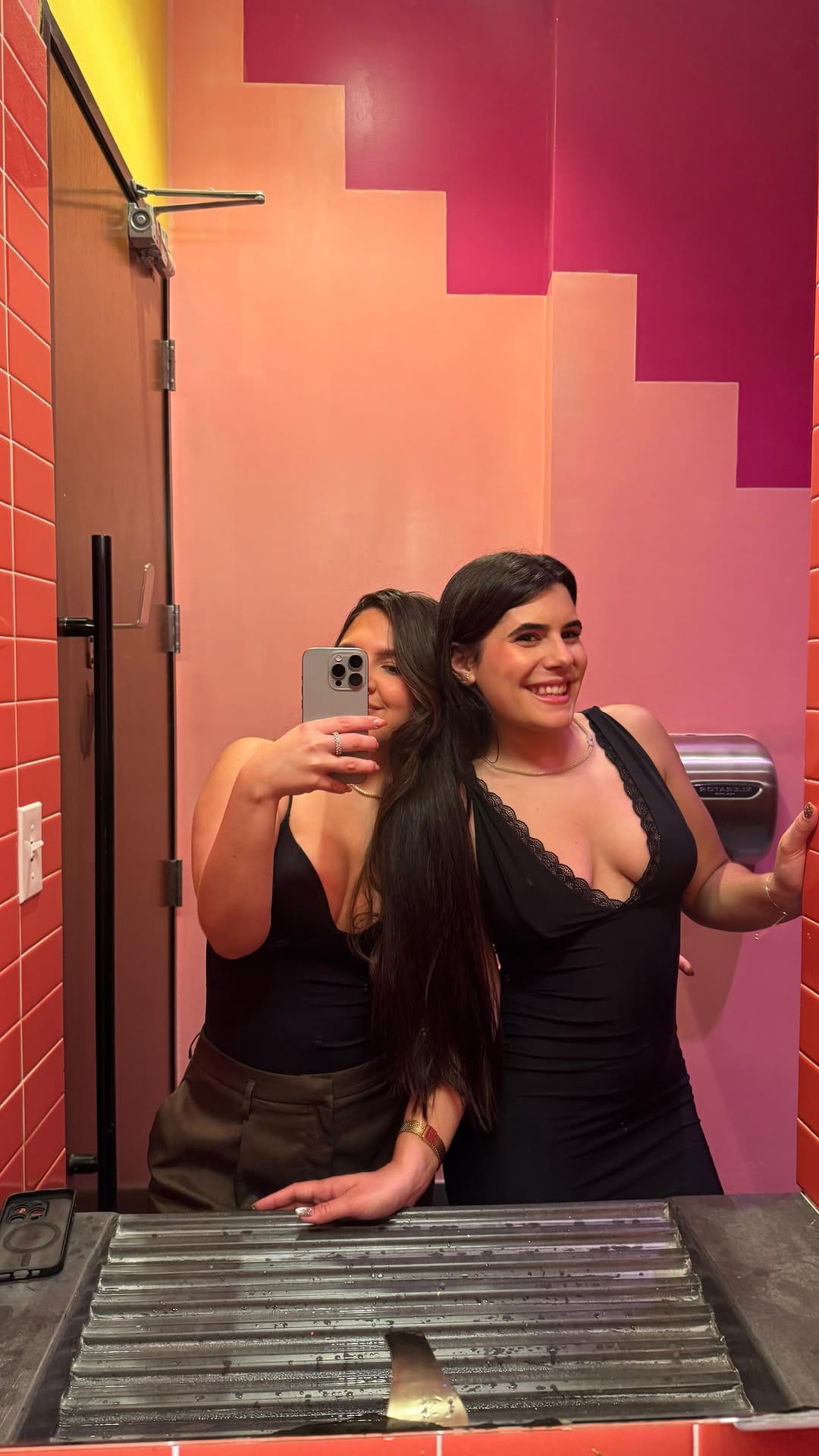 Post 1 by Nayelis García Ortega on Instagram (video)