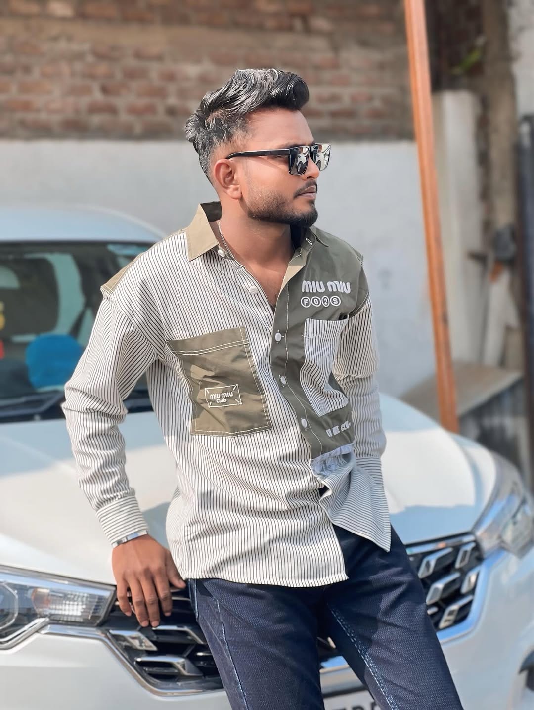 Post 1 by  سلمان پٹیل  on Instagram (carousel)