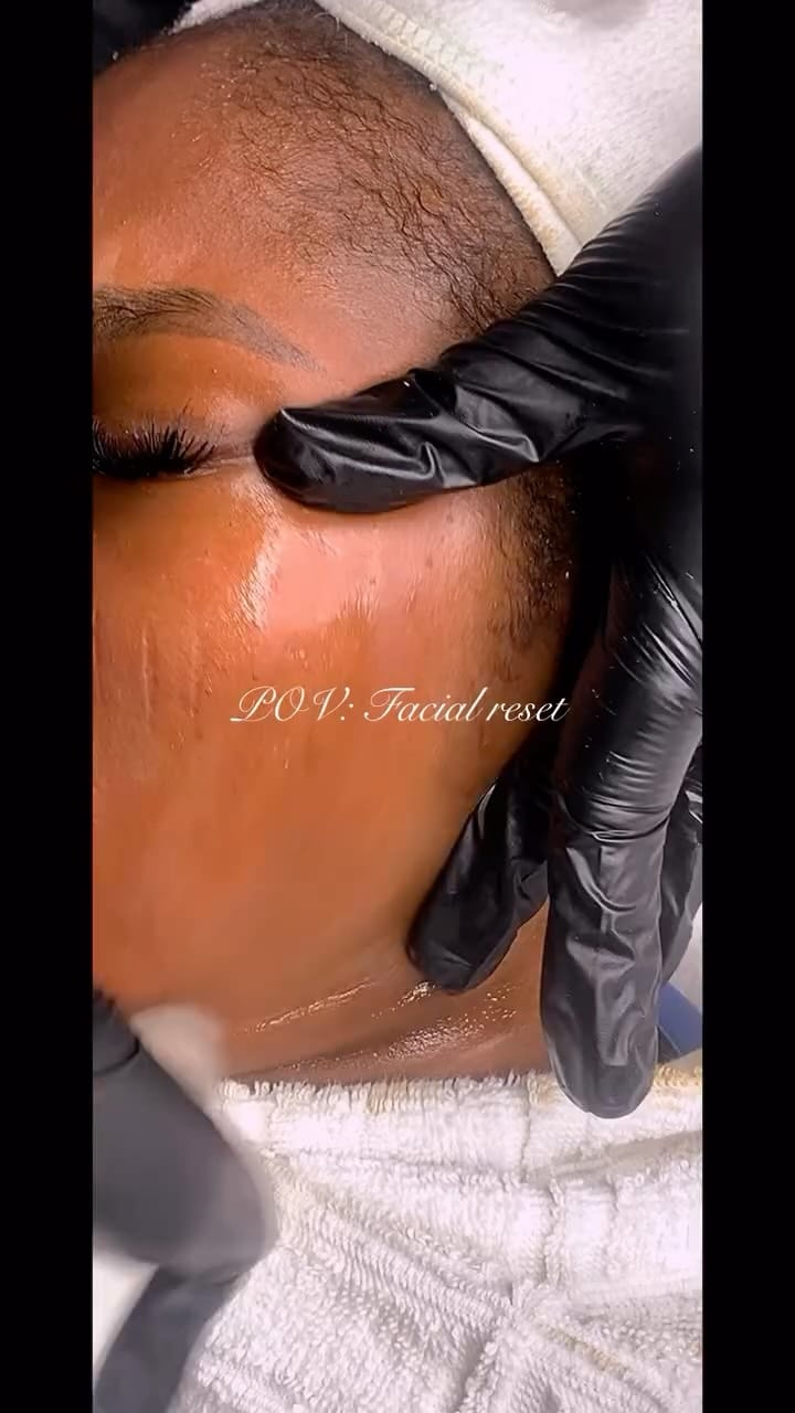 Post 3 by Temitayo on Instagram (video)