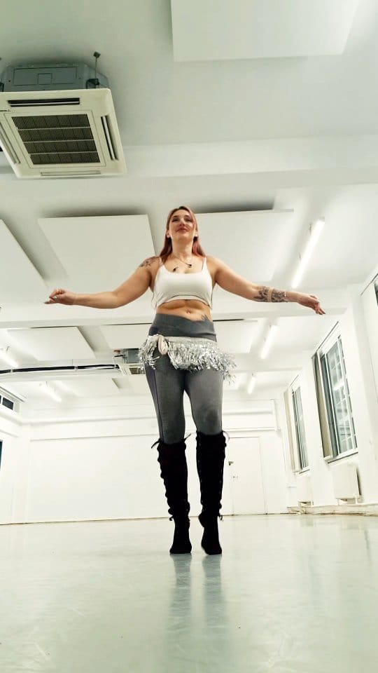 Post 8 by Sarasvati dance on Instagram (video)