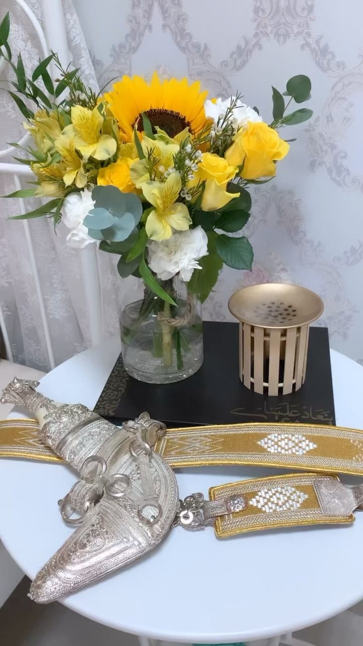 Post 10 by Yasmeen on Instagram (video)