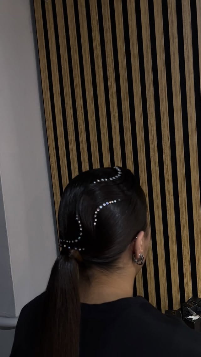 Post 3 by ŞANEL BAYAN KUAFÖRÜ on Instagram (video)