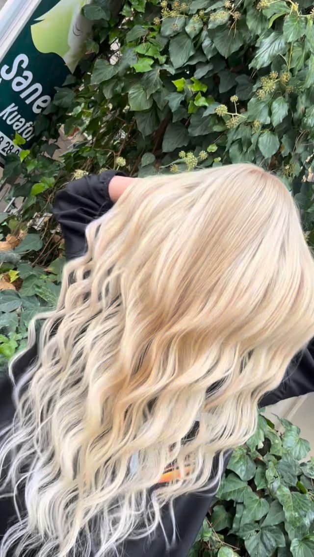 Post 1 by ŞANEL BAYAN KUAFÖRÜ on Instagram (video)