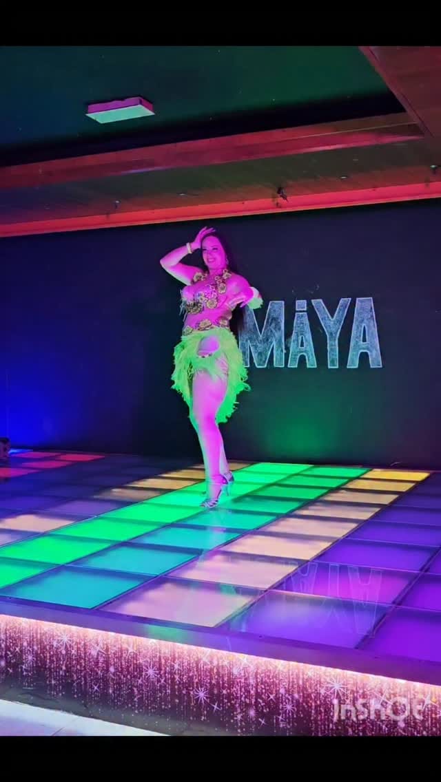 Post 10 by Aziza on Instagram (video)
