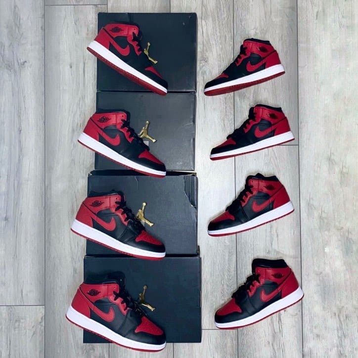 Post 6 by Leah’s Kickz on Instagram (image)