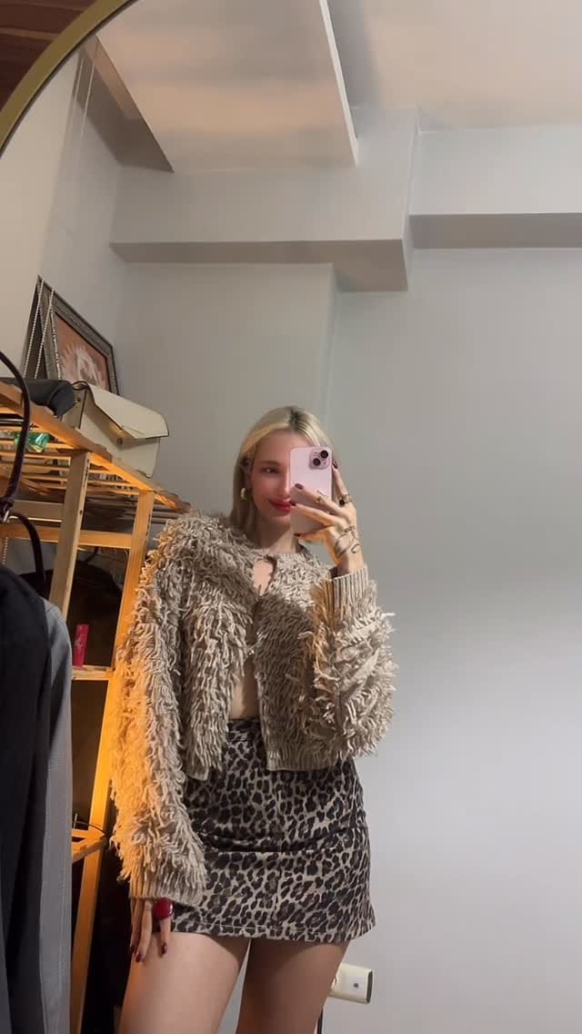 Post 3 by Burçin on Instagram (video)