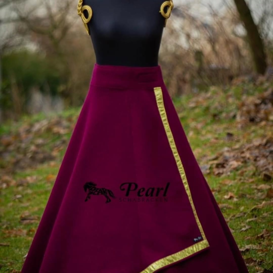 Post 2 by Pearl Schabracken Manufaktur on Instagram (carousel)