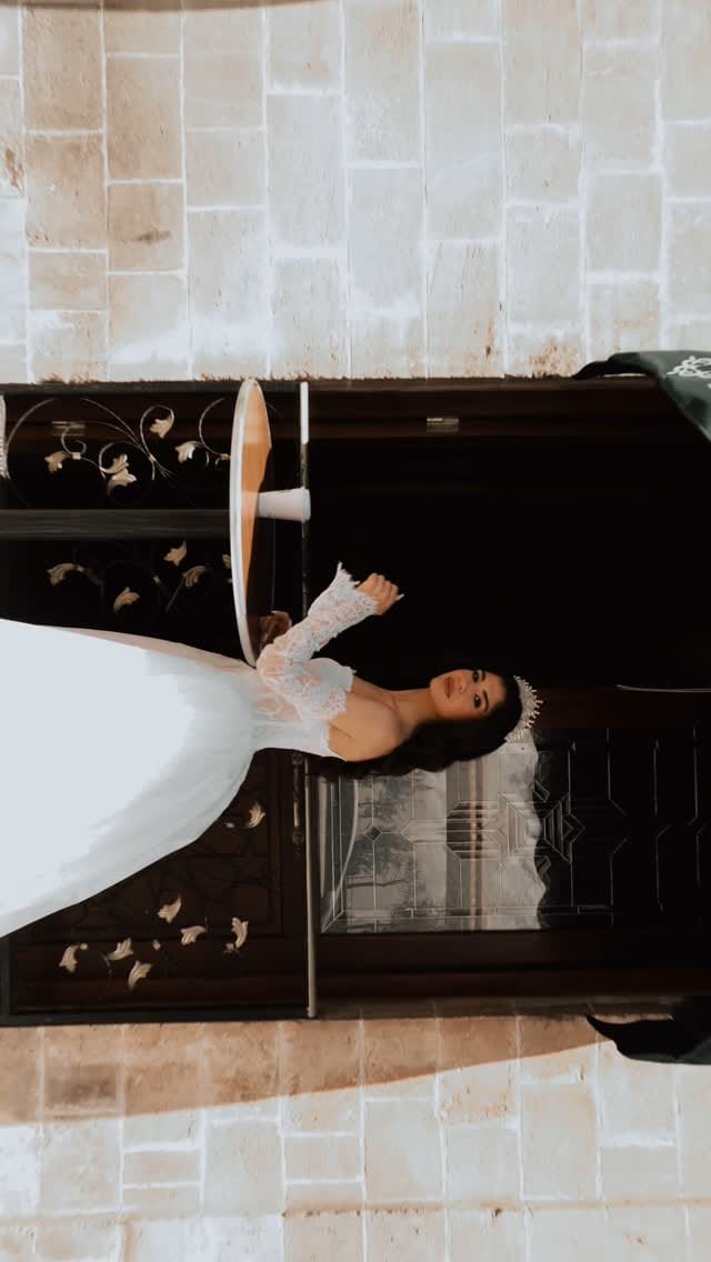 Post 8 by ArjinBeautyHair&Make-upStudio on Instagram (video)
