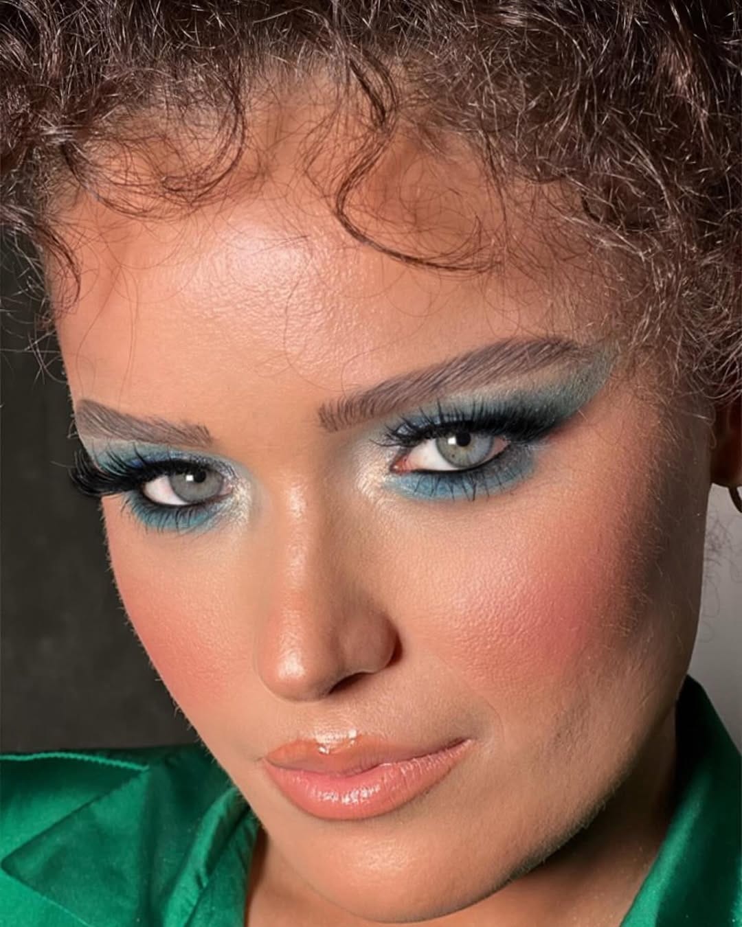 Post 10 by ArjinBeautyHair&Make-upStudio on Instagram (carousel)