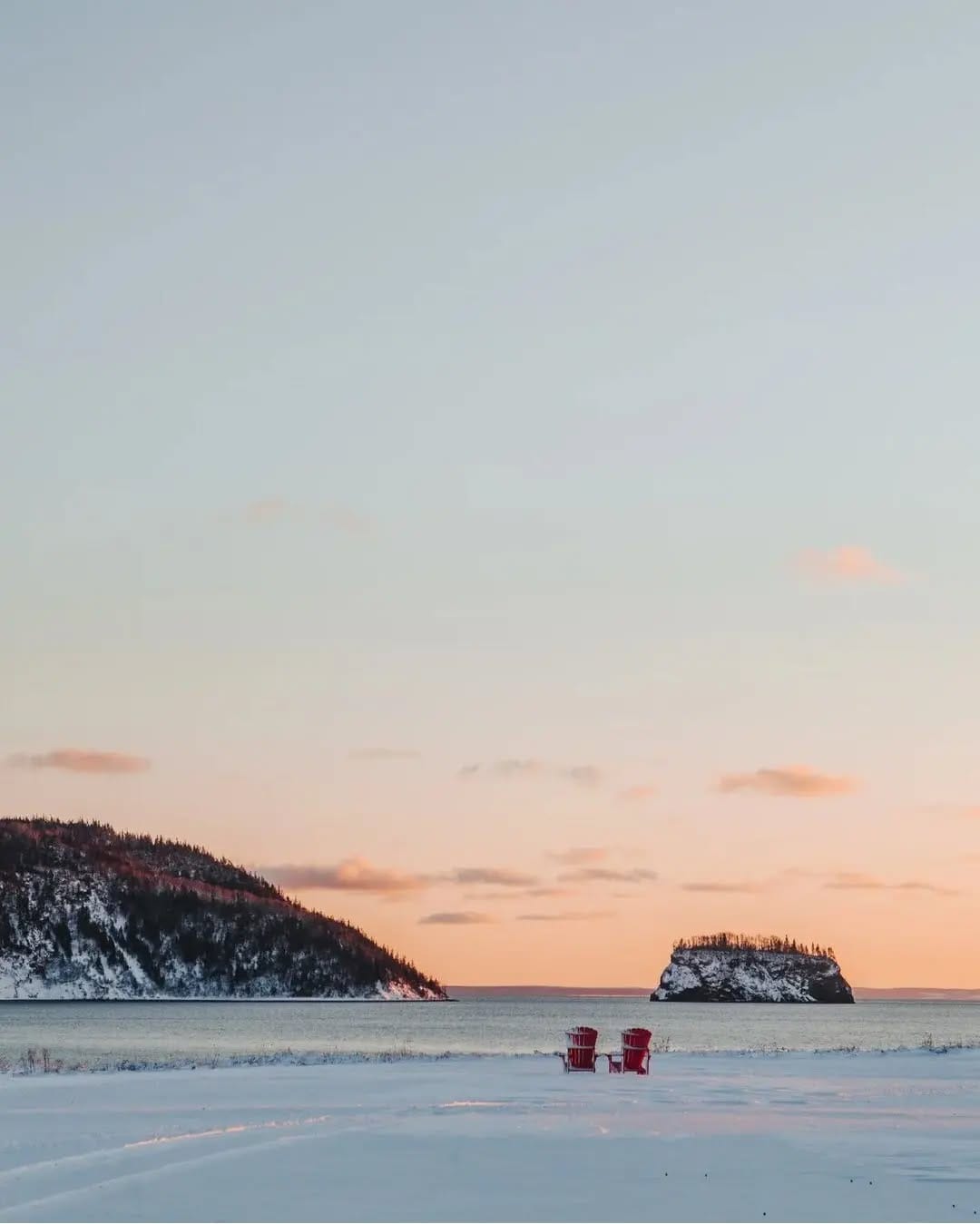 Post 5 by Travel Canada on Instagram (image)