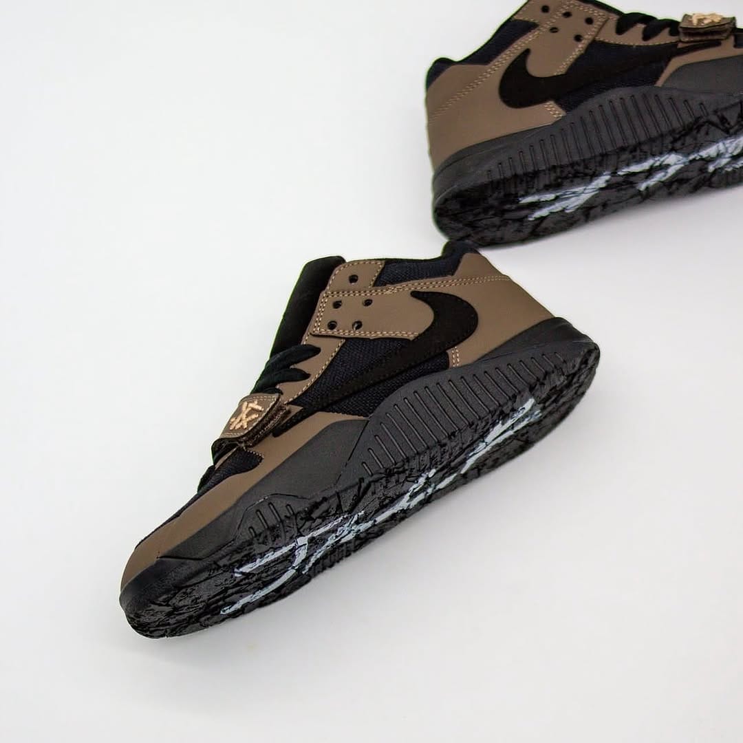 Post 2 by TRC Sneakers 🔌 on Instagram (image)