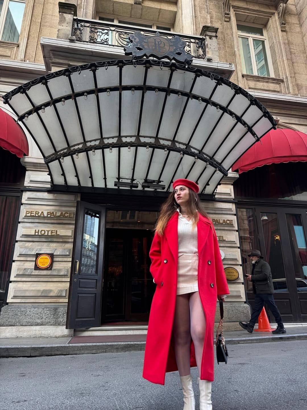 Post 4 by Veger Collection on Instagram (carousel)