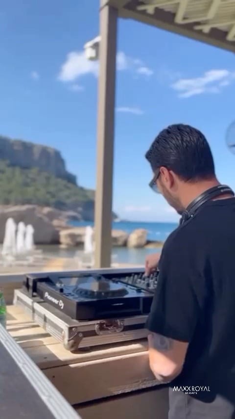 Post 10 by Can Alpsakarya on Instagram (video)