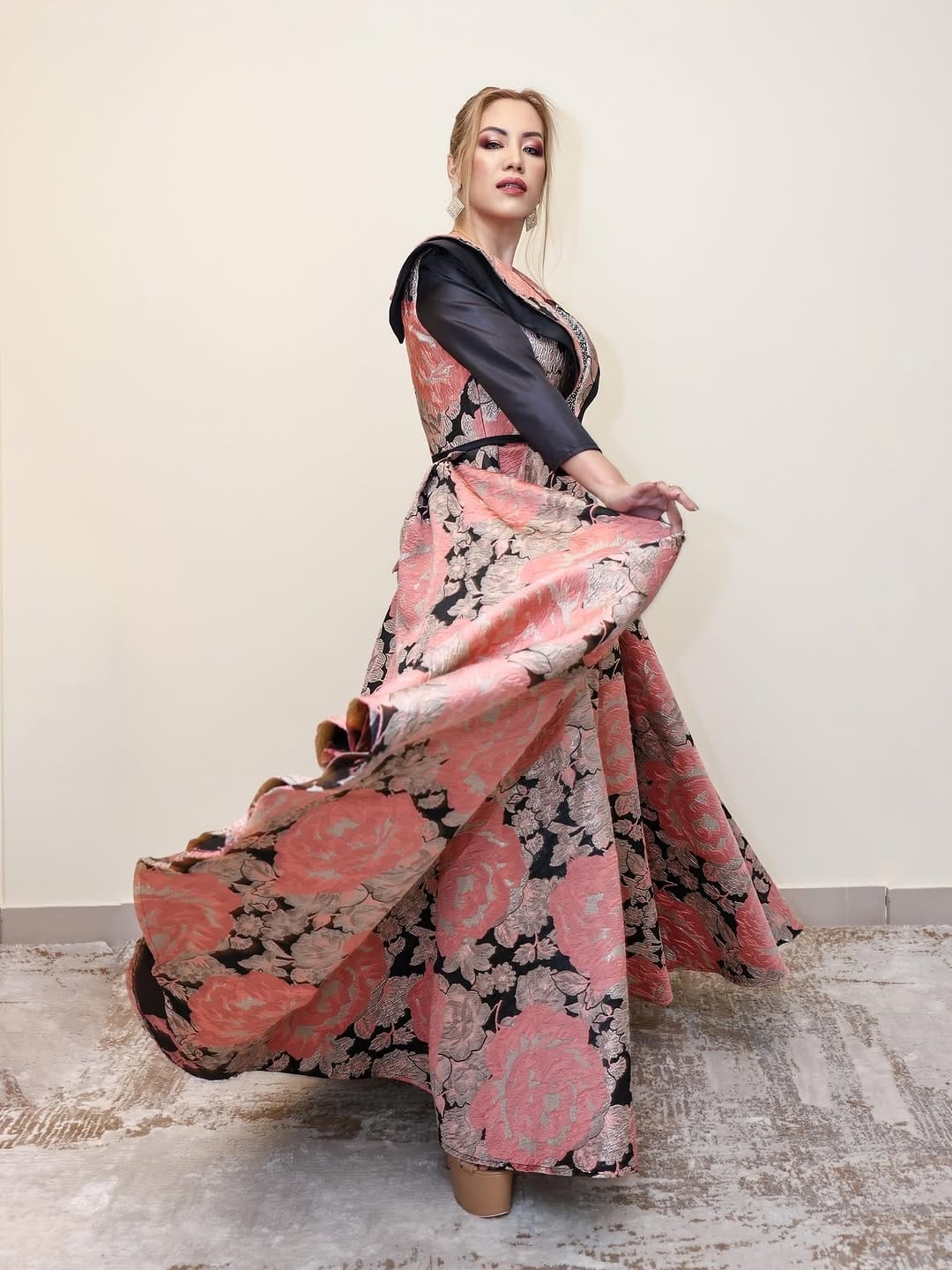 Post 4 by Ashkan Fashions on Instagram (image)
